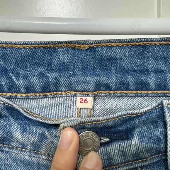 Levi’s Wedgie Jeans - Picture 6 of 6
